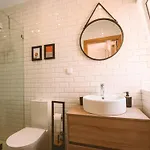 Cliff Surf House بيت شباب *