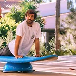Cliff Surf House بيت شباب أدوس كونهادوس