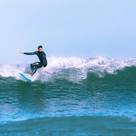 Cliff Surf House * ア・ドス・クニャードス