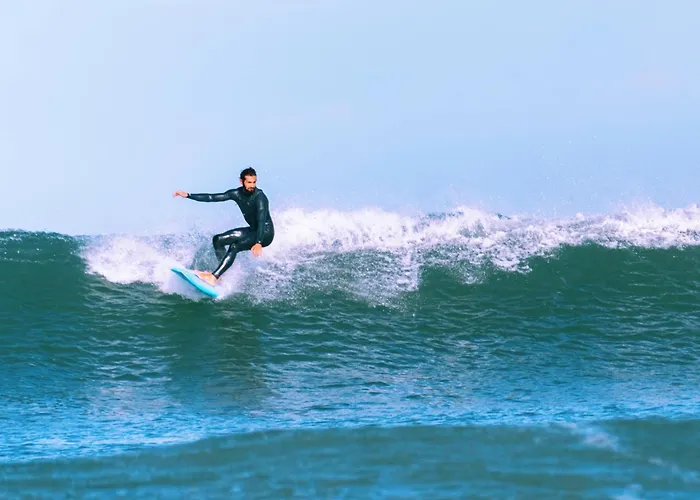 Cliff Surf House * ア・ドス・クニャードス