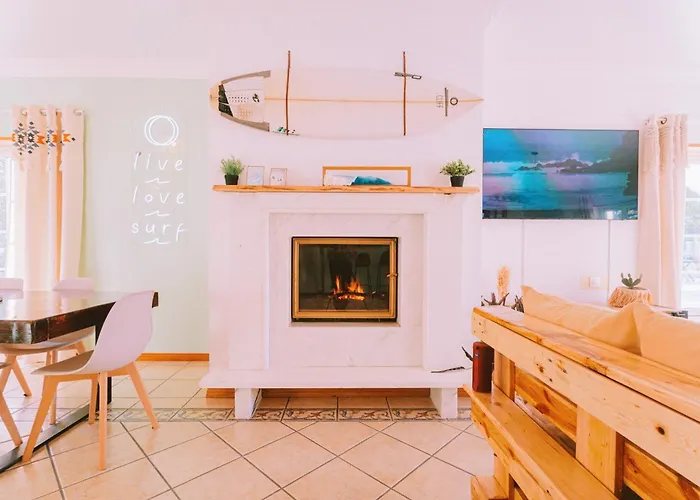 Cliff Surf House ホステル