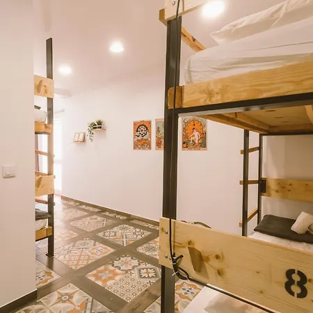 Albergue Cliff Surf House *