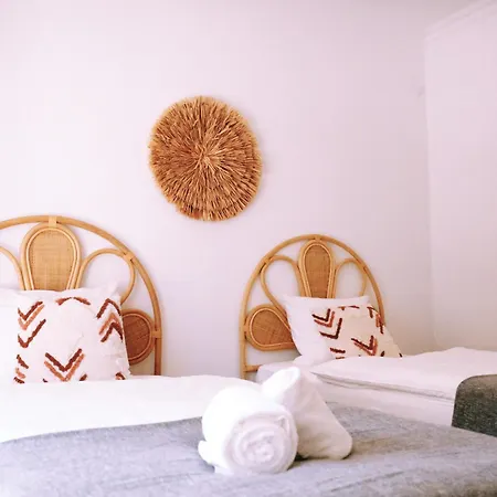 Cliff Surf House * Aldeia dos Cunhados