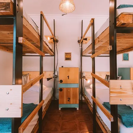 Albergue Cliff Surf House Aldeia dos Cunhados