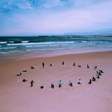 Cliff Surf House Albergue *