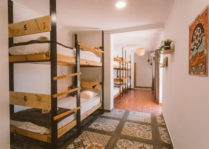 Cliff Surf House Hostel A dos Cunhados